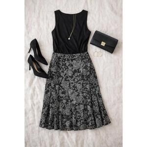 Elegant Black and White Floral Pleated Skirt Half Moon Bay Petite Large